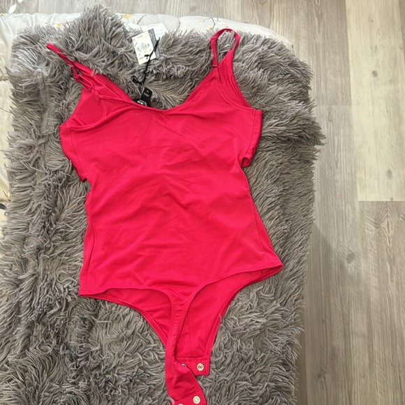 NEW Express Pink Body Contour Thong
Bodysuit Size XS - Picture 3 of 5